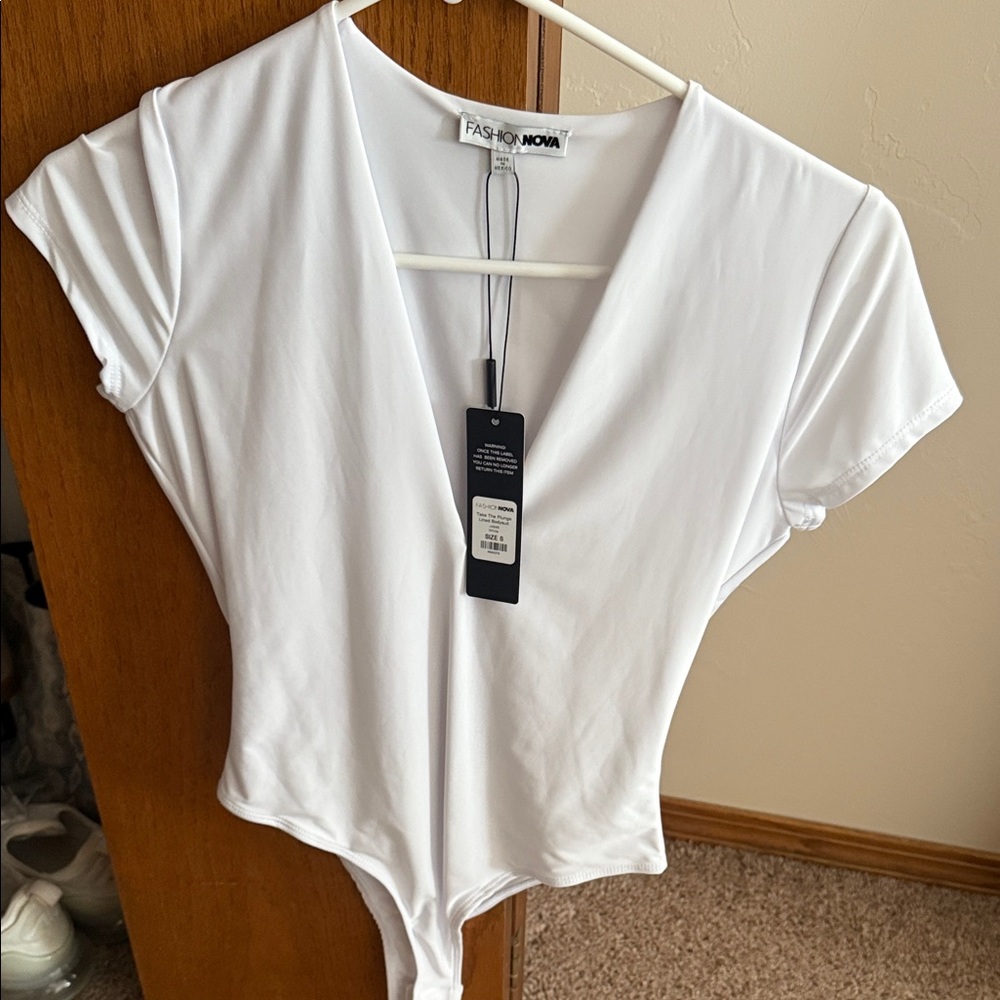 Fashion Nova Classic White Bodysuit